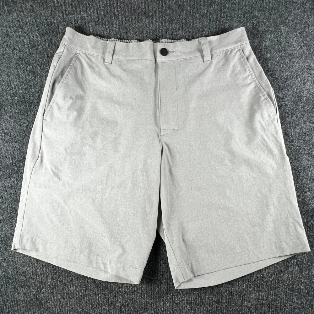 Banana Republic Men's Gray Shorts‎ Size 33 Golf Classic
